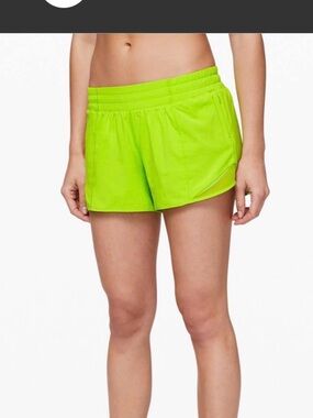 Lululemon Hotty Hot Short II 4”